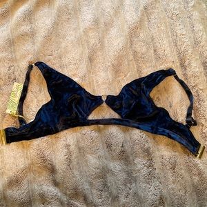 Blue velvet bikini top 6DDD/F-G ASOS